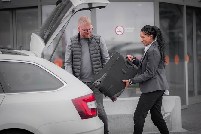 Private Keflavik Airport/Reykjavik Harbour Transfers - Why a private transfer can be worth $116