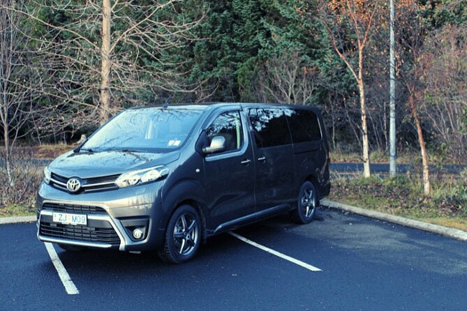 Private Keflavik Airport Transfer (Round trip) - Who gets the best value from $380.95