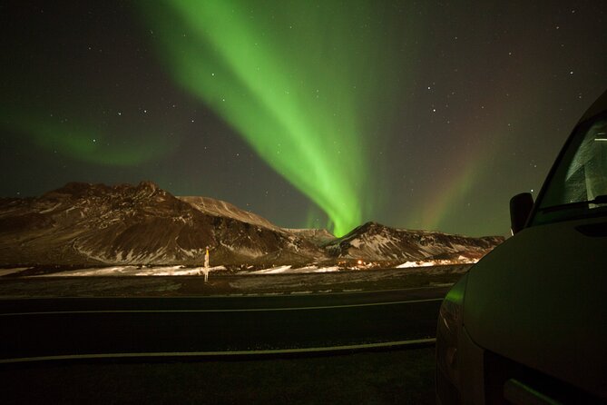 Private Northern Lights Tour - The waiting game under Icelandic skies