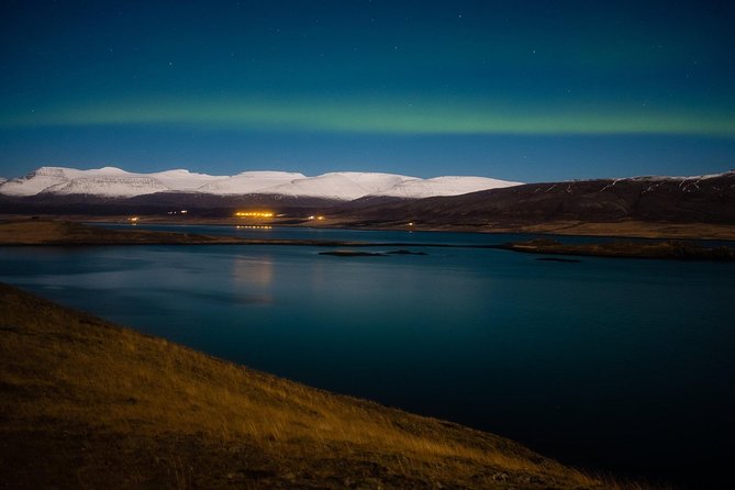 Private Northern lights with photographs - Leaving Reykjavik in a private group of four