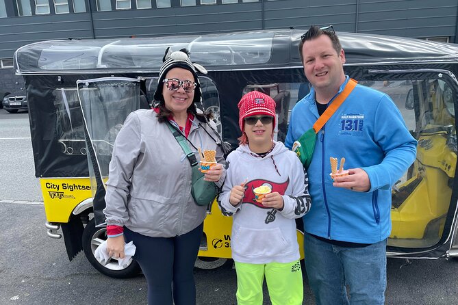 Private Reykjavík Tuk Tuk – City Highlights Tour - Choosing Perlan instead
