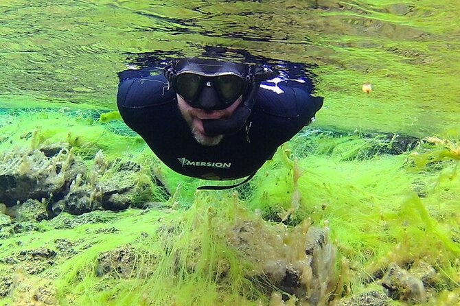 Private Silfra Freedive Tour - Getting ready for the water