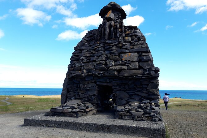 Private Snaefellsnes Peninsula Tour from Reykjavik - A guide who adds stories between the stops
