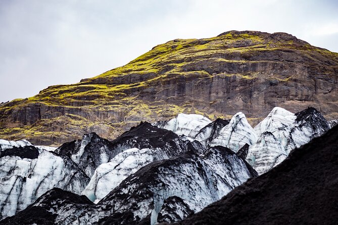 Private South Coast Fire and Ice: Glacier viewpoint & Lava Show - The Lava Show brings Iceland’s volcanoes into a room