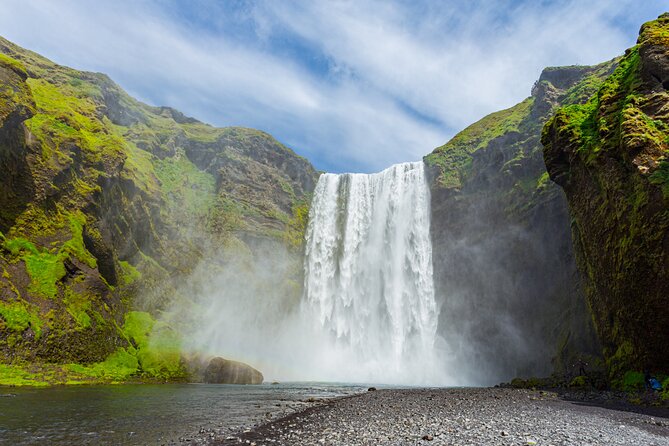 Private South Coast tour / Black Sand Beach, Waterfalls and more - Seljalandsfoss and the wet walk behind the falls