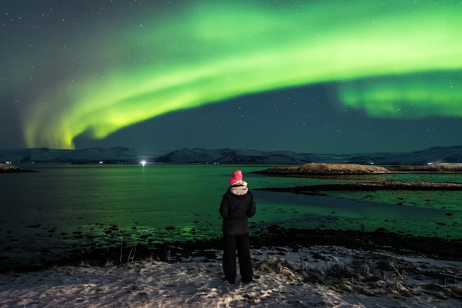 Private Super Jeep Northern lights hunt from Reykjavik - Hunting for clear skies beyond the buses