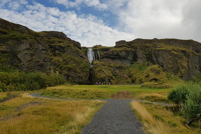 Private Superjeep Full-Day South Coast and Eyjafjallajokull Volcano Sights - Guides who shape the experience