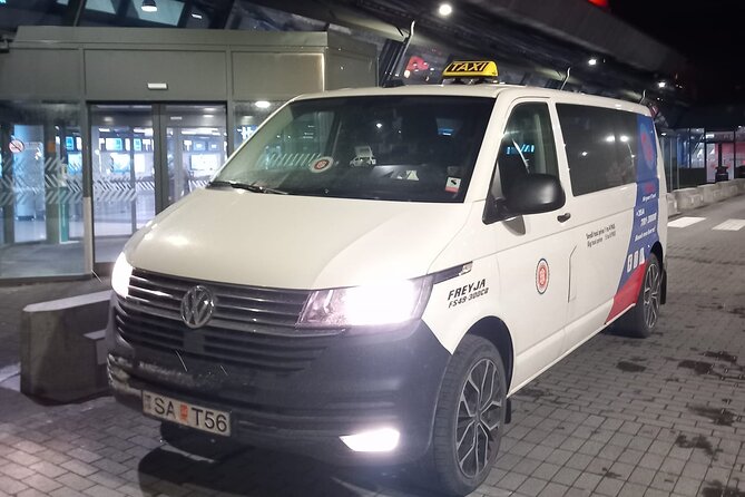 Private Transfer from Reykjavik/surrounding to Keflavik Airport - VW Caravelle or electric Mercedes