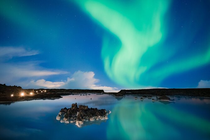 Private Transfer from/to Keflavik Airport (KEF) - Private vehicle size and luggage limits
