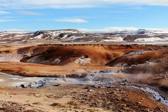 Reykjanes Geopark Small-Group Tour with Airport Transfer - Grindavík: a town shaped by recent volcanic activity