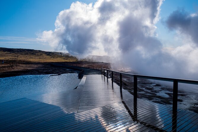 Reykjanes Peninsula Private tour Iceland - Krysuvik’s steaming ground and mineral colors
