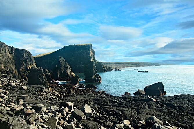 Reykjanes Peninsula: Volcanos & Blue Lagoon Self-Guided Tour - Valahnukamol and the bird statue