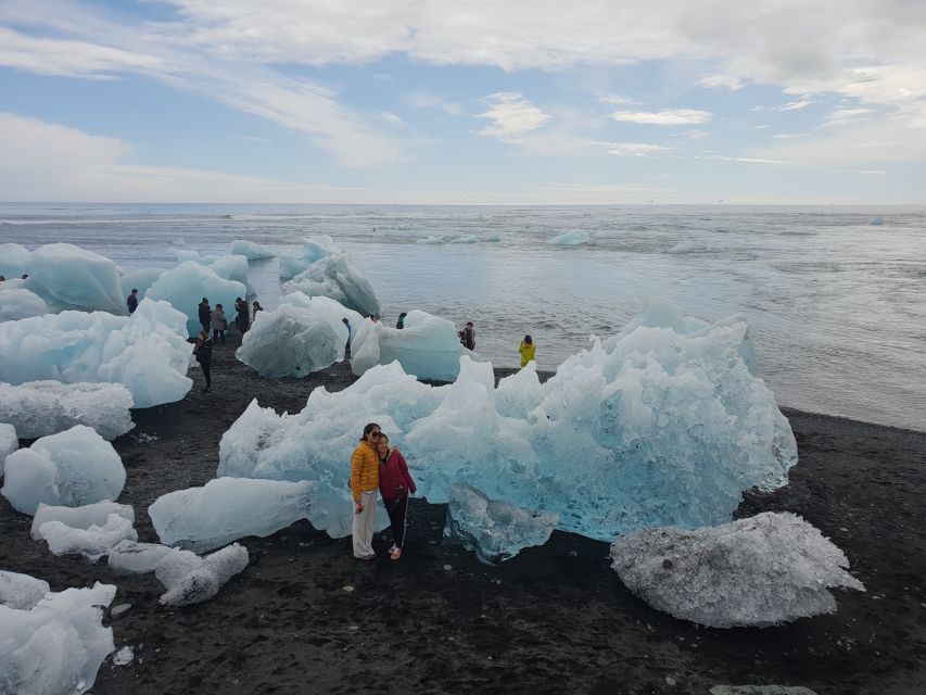 Reykjavík: 2-Day Tour with Icebergs, Glaciers & Waterfalls - Jökulsárlón is the main event