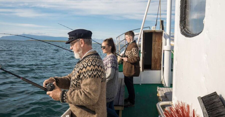 Reykjavik: 3-Hour Sea Angling Gourmet Experience Tour - The barbecue is the payoff