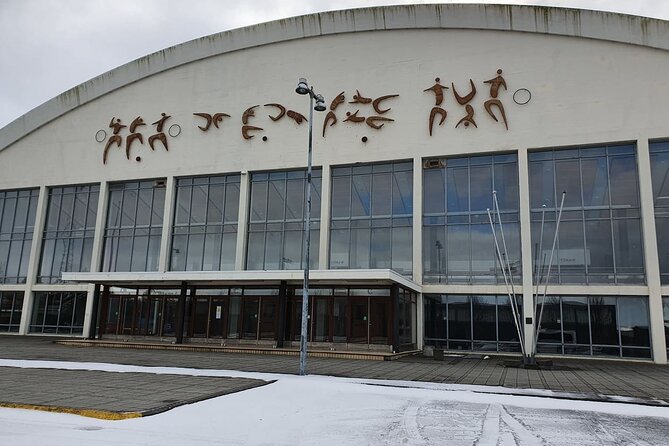 Reykjavik City Private Tour - Perlan and the story beneath the dome