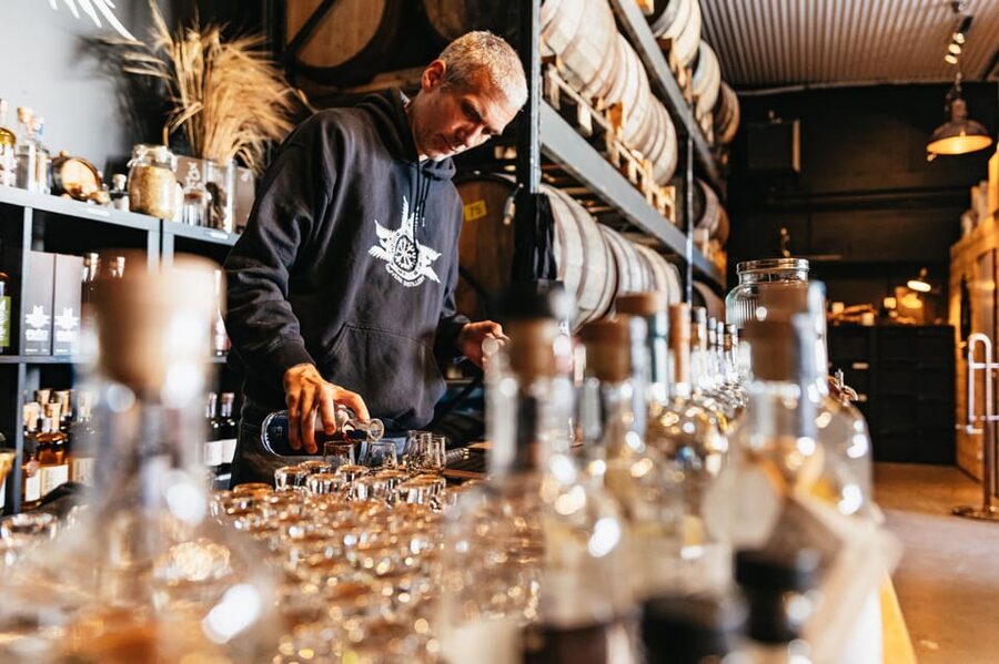 Reykjavik: Eimverk Distillery Guided Tour with Tasting - Buying bottles and packing your souvenirs
