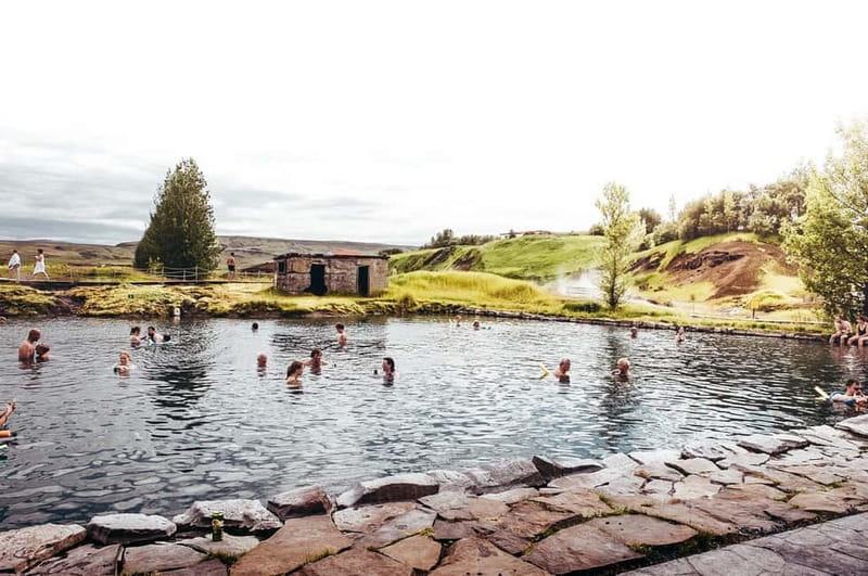 Reykjavík: Glacier Snowmobile and Hot Springs with Pickup - What the Langjökull snowmobile ride is like