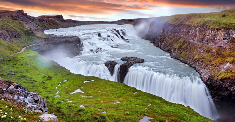 Reykjavik: Golden Circle Afternoon Tour - Þingvellir: Vikings, parliament, and a split in the earth