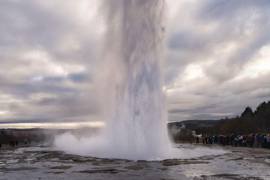 Reykjavík: Golden Circle and Silfra Snorkeling Combo Tour - Gullfoss: the Golden Circle’s big visual payoff