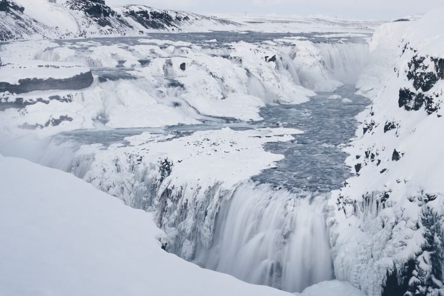 Reykjavík: Golden Circle, Blue Lagoon, and Aurora Tour - Kerið crater, a quick look into volcanic Iceland
