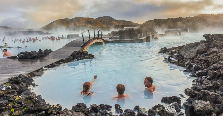 Reykjavík: Golden Circle, Blue Lagoon, and Aurora Tour - Thingvellir, where nature and Icelandic government meet