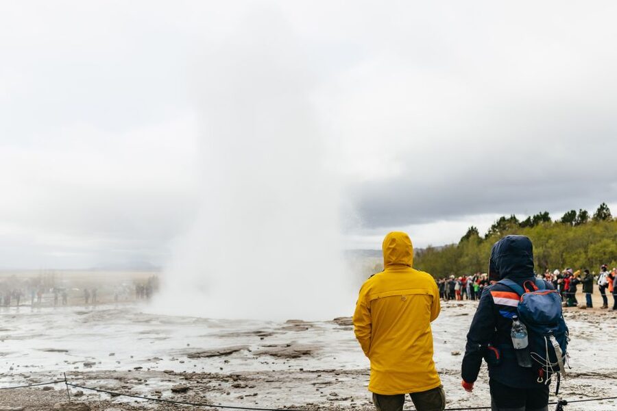 Reykjavik: Golden Circle, Crater & Blue Lagoon Minibus Tour - Kerid Crater and the short volcanic stop