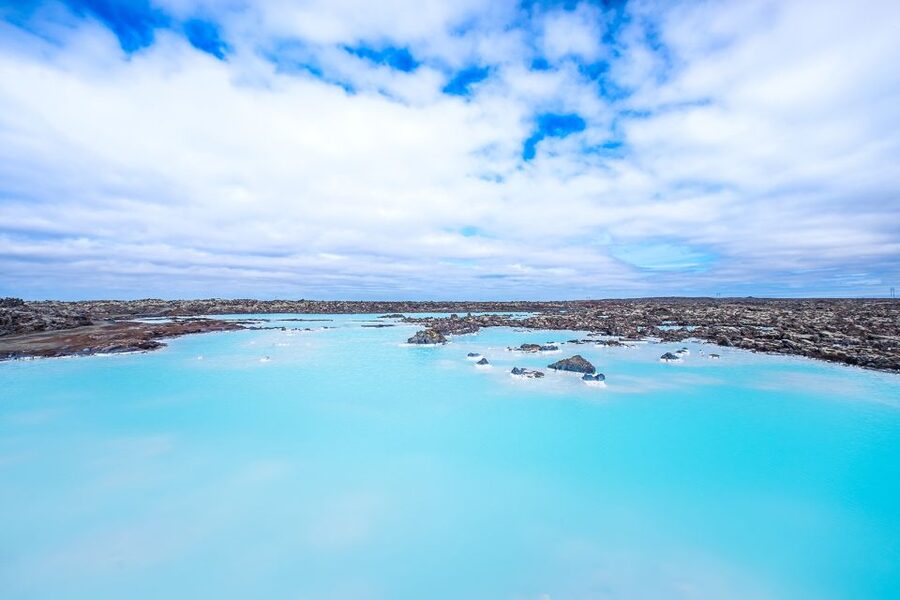 Reykjavík: Golden Circle Minibus Tour & Blue Lagoon Transfer - Why this one-day route works so well