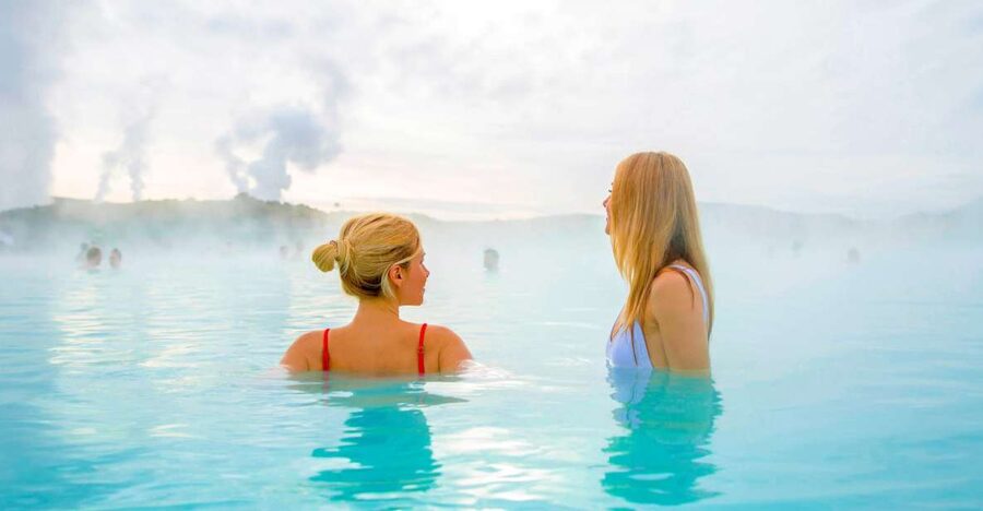 Reykjavík: Golden Circle Minibus Tour & Blue Lagoon Transfer - Starting in Reykjavík and settling into the minibus