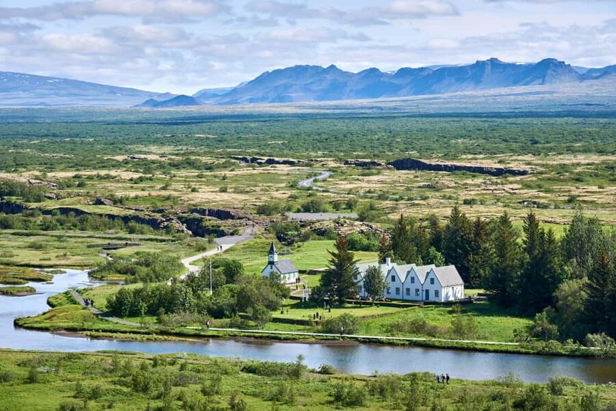 Reykjavík: Golden Circle, Secret Lagoon, & Friðheimar Tour - Strokkur and the Geysir geothermal area