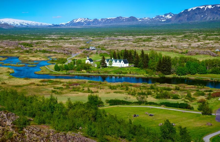 Reykjavik: Golden Circle Tour with Blue Lagoon Visit & Entry - Guides, audio commentary, and comfort onboard