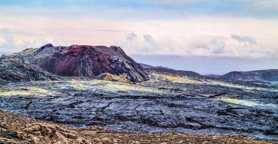 Reykjavík: Guided Afternoon Hiking Tour to New Volcano Site - Passing Meradalir on the way to the main hike