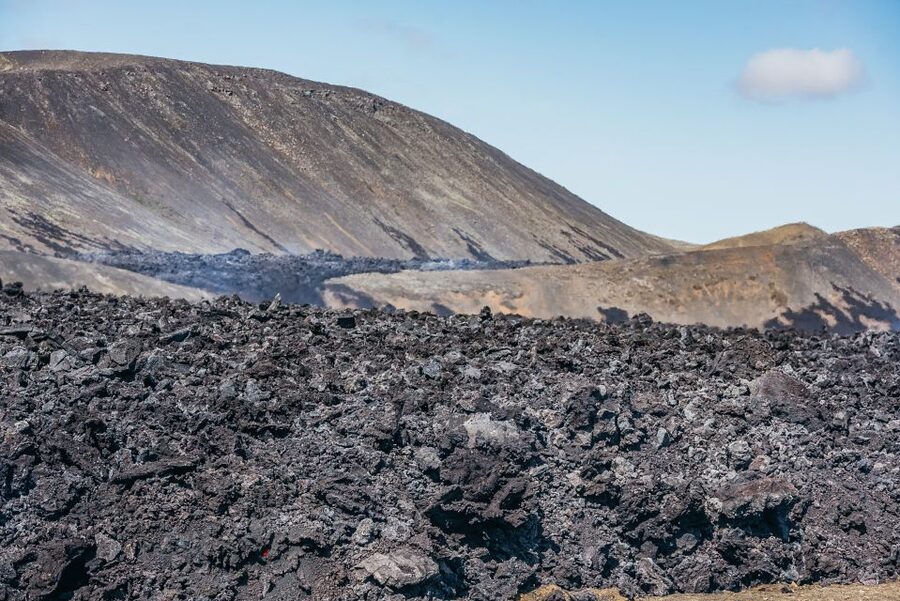 Reykjavík: Guided Afternoon Hiking Tour to New Volcano Site - What you see at Litli Hrutur and the older eruption sites