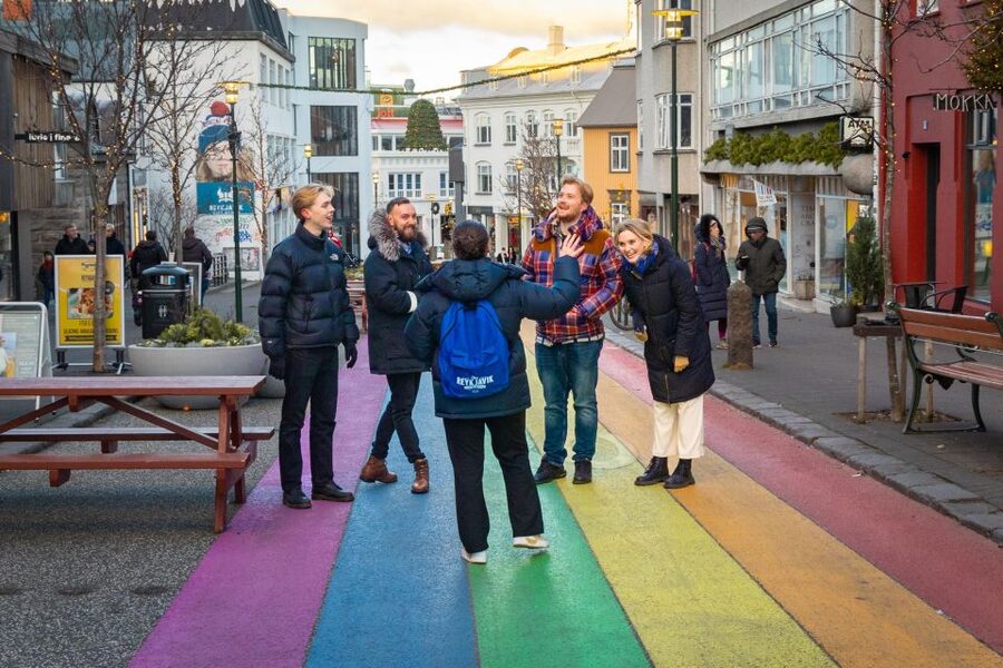 Reykjavik: Guided Foodie Walking Tour with 6 Tastings - Who should book this Reykjavik food walk?