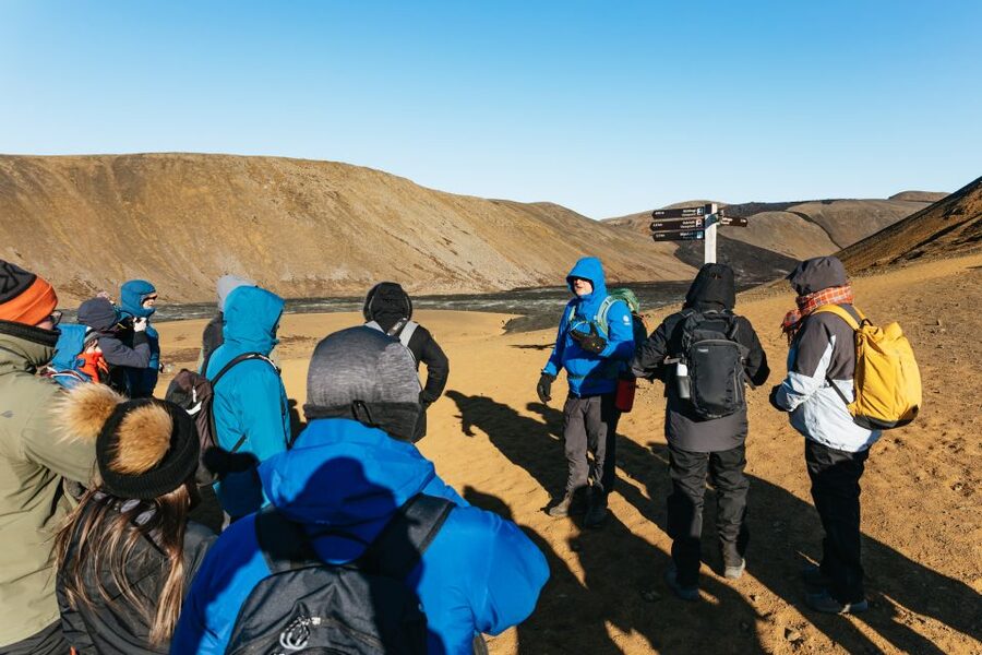 Reykjavik: Guided Tour to Volcano and Reykjanes Geopark - Who should book this experience?