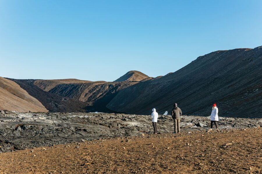 Reykjavik: Guided Tour to Volcano and Reykjanes Geopark - Fagradalsfjall and the walk toward young lava