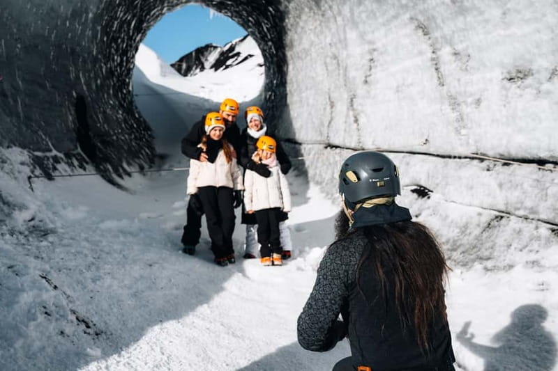 Reykjavik: Katla Ice Cave & South Coast Waterfalls Tour - Vík and the switch to Super Jeep travel