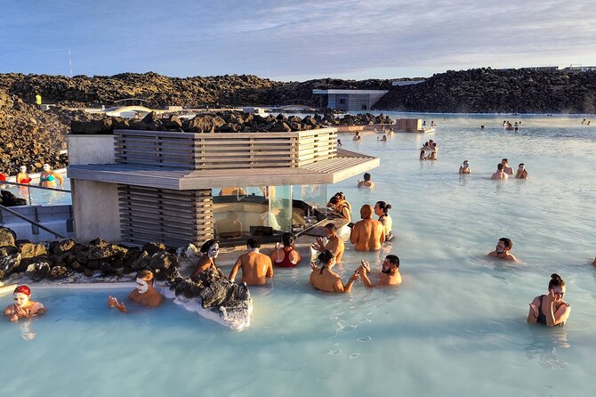Reykjavík/Keflavík–Blue Lagoon, Silica & Retreat Transfer - Continuing to Reykjavík after your soak