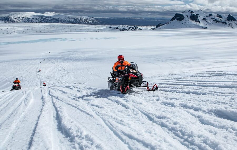 Reykjavík: Langjökull Glacier Snowmobile Tour with Ice Cave - Riding across the Langjökull ice
