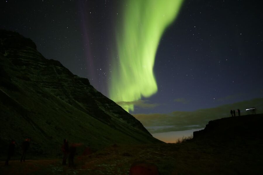 Reykjavik: Northern Lights Experience by Superjeep - Weather, cancellations, and the second chance