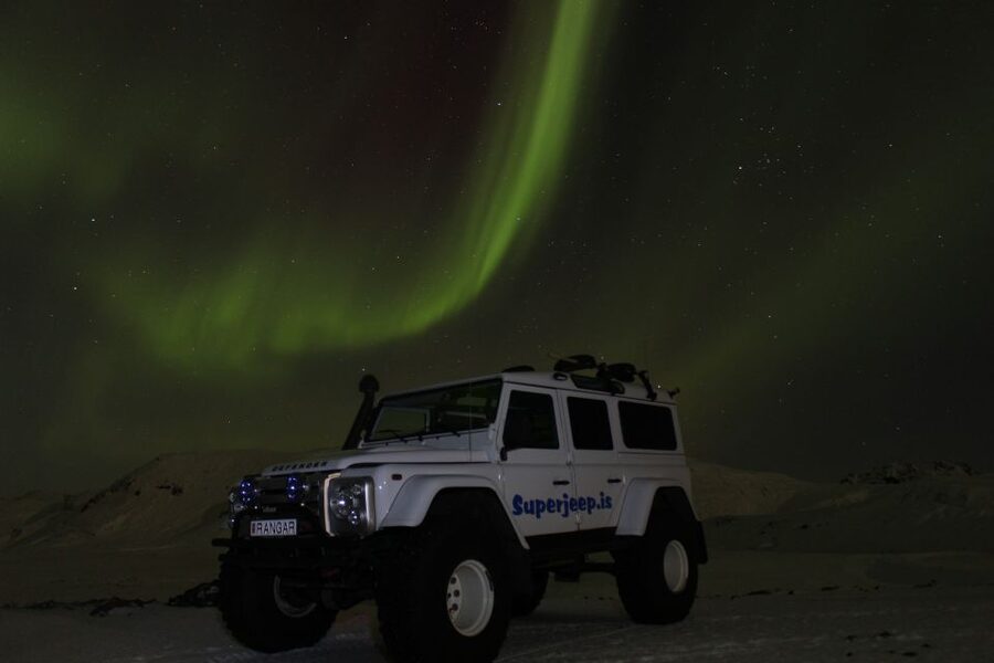 Reykjavik: Northern Lights Experience by Superjeep - Who should choose this experience?