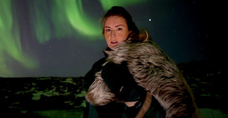 Reykjavik: Northern Lights Tour w/Pro Photos - Small Group - Why this Reykjavik Aurora tour feels different