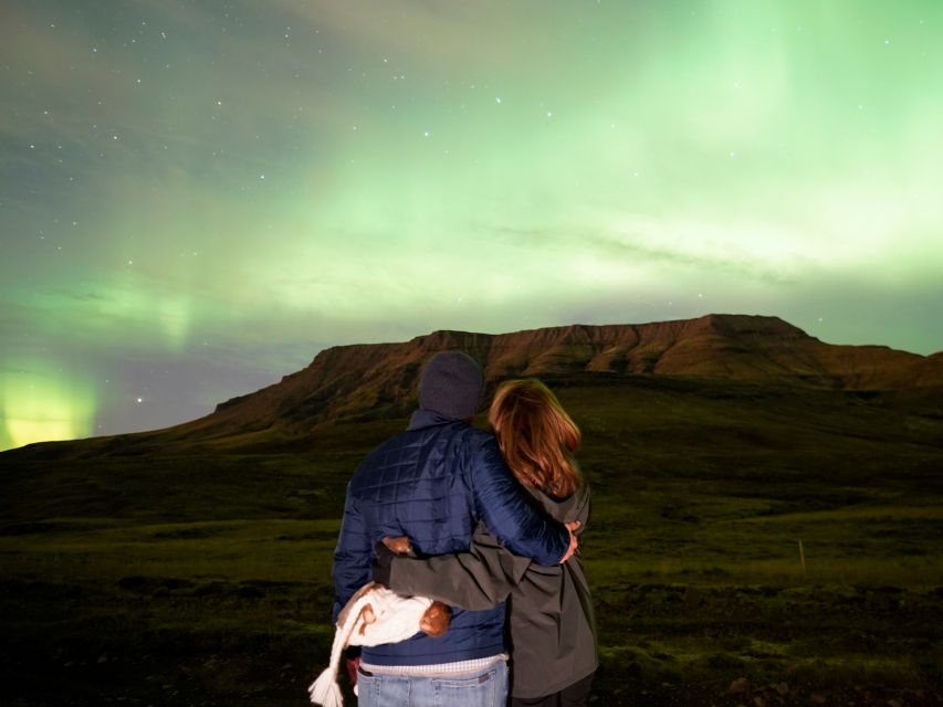 Reykjavik: Northern Lights Tour w/Pro Photos - Small Group - How the guides handle bad forecasts
