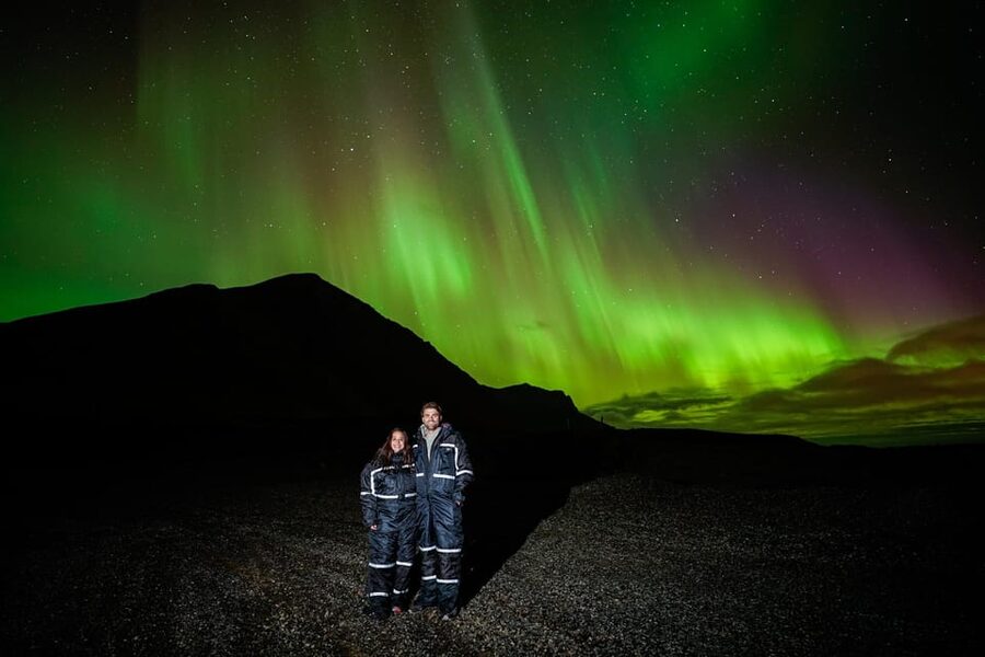 Reykjavik: Northern Lights Tour with Private Photographer - A five-hour hunt beyond Reykjavik