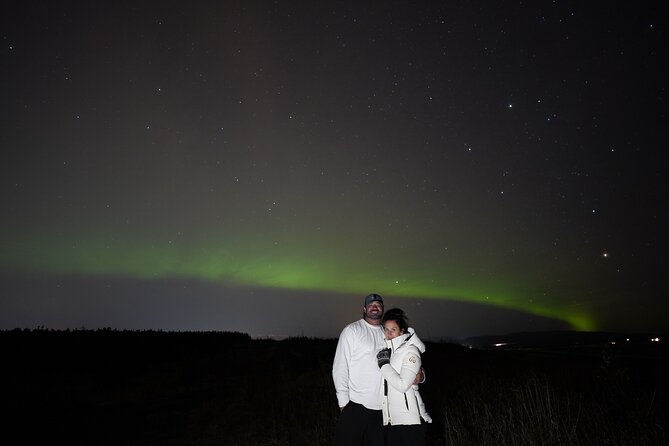 Reykjavik Northern Lights Tour with Pro Aurora Photos Small Group - The Value of Unlimited Free Retries