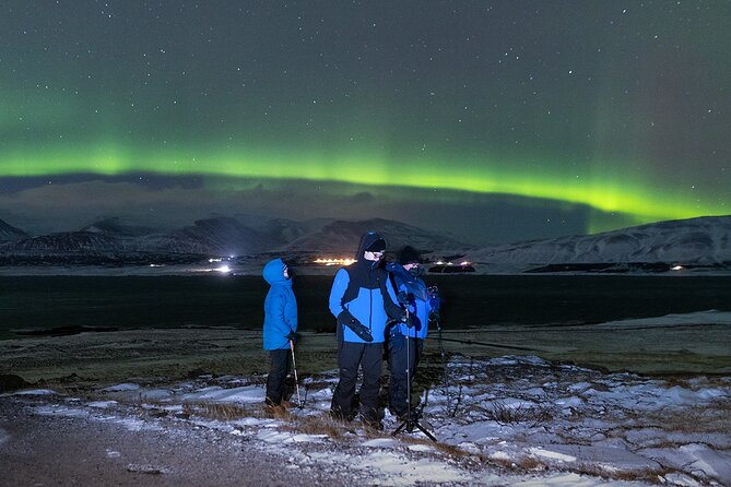 Reykjavik Private Northern Lights Tour with Pro Photographer - Booking timing, cancellations, and useful planning