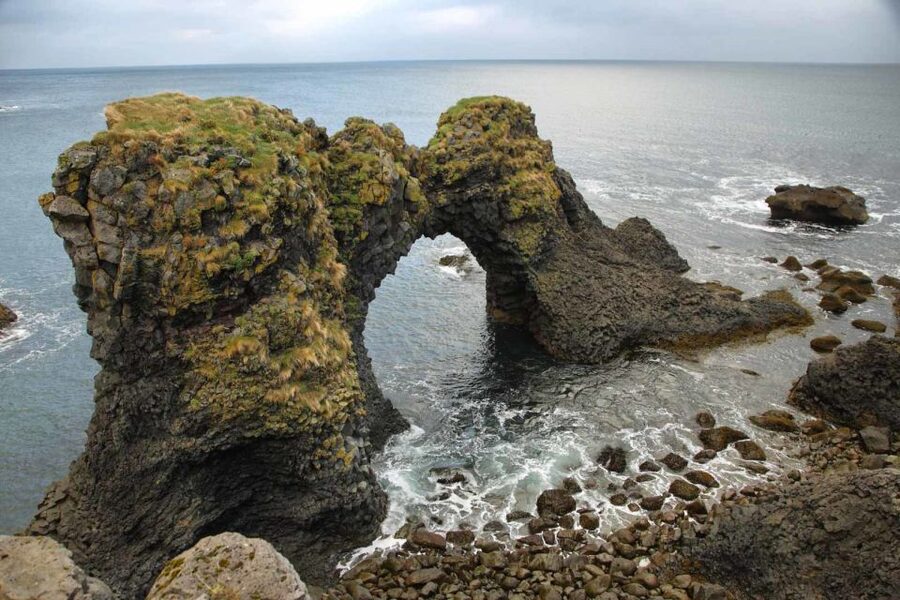 Reykjavik: Private Snaefellsnes and Kirkjufell Jeep Tour - Black beaches, craters, cliffs, and lighthouses