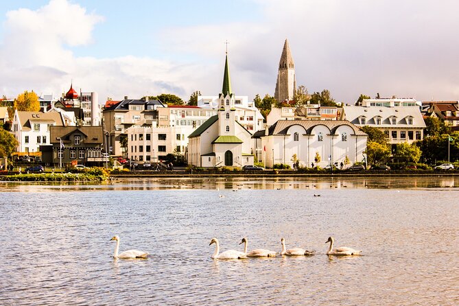Reykjavik Scavenger Hunt and Highlights Self Guided Audio Tour - Skolavordustigur and Rainbow Street