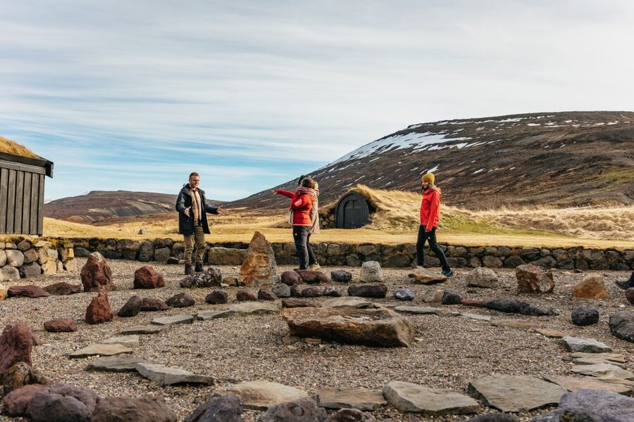 Reykjavik: Silver Circle Tour, Canyon Ride, & Thermal Baths - Hraunfossar and Barnafoss, two very different waterfalls