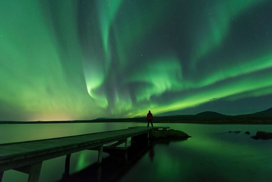 Reykjavik: Small Group Northern Lights Tour - Waiting under Iceland’s winter sky