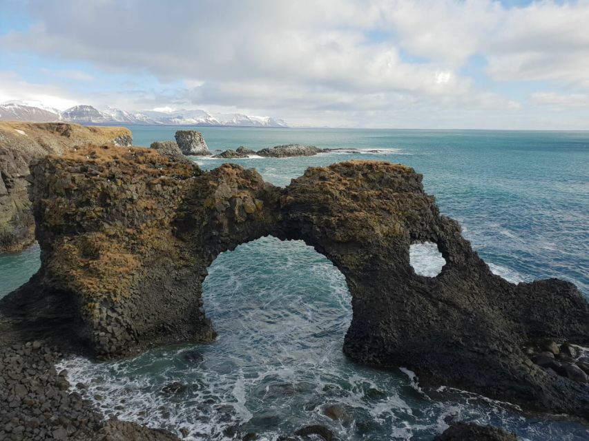 Reykjavik: Small-Group Snæfellsnes Day Trip - Djúpalónssandur and the four lifting stones
